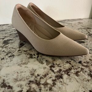 Vivaia Aria Wedges-lightly worn!
